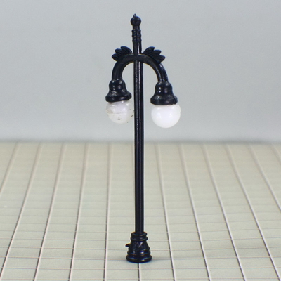 China OEM N Scale Train Layout Lighting Street Model Lamp Post 7cm  supplier