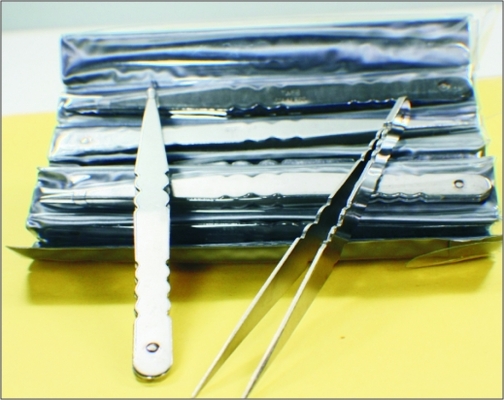 China MA05-006 Miniature Modeling Tools Tweezers for N Train Station Layout supplier