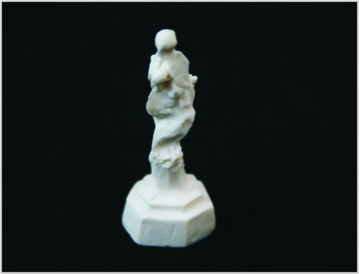 China Scale Desktop Sculpture 3D Scale Model Strong Woman B18-06 OO supplier