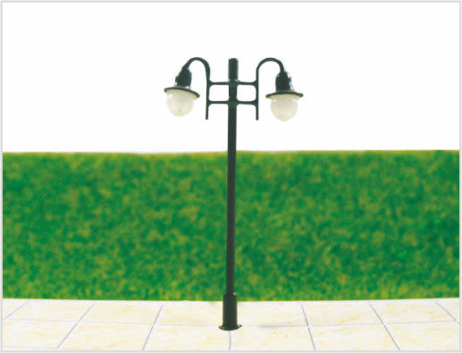 China T46 6V Two-headed Street Plastic Scale Model Lamppost for Train Layout 6cm supplier