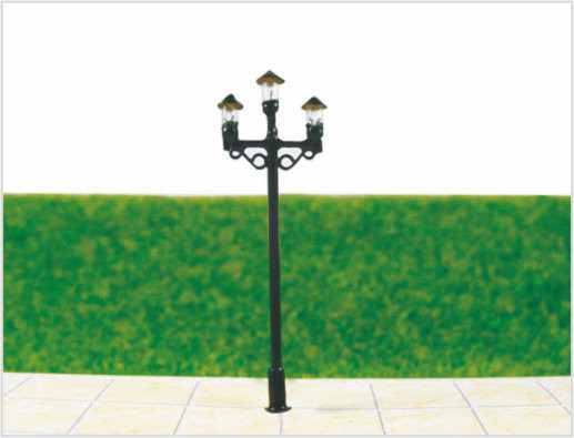 China T50 6V Three-headed Street Plastic Scale Model Lamppost for Train Layout 6.5cm supplier
