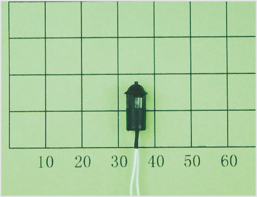 China T1701 6V Two-headed Street Plastic Model Lamppost for Train Track Layout 1.5cm supplier
