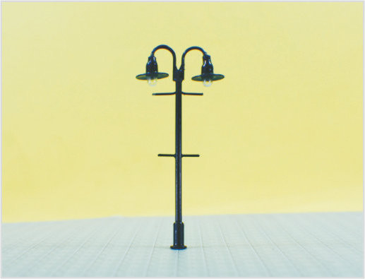 China T100 OEM 6V Luminous Street Model Lamppost 4cm for Train Layout supplier