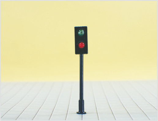 China T94 6V One-headed Street Plastic Scale Model Lamppost for Train Layout 4.5cm supplier