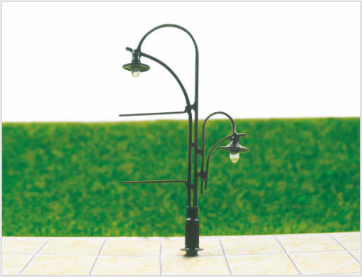 China T85 Custom 6V Two-headed Street Plastic Model Lamp Post for Railroad Layouts 8cm supplier