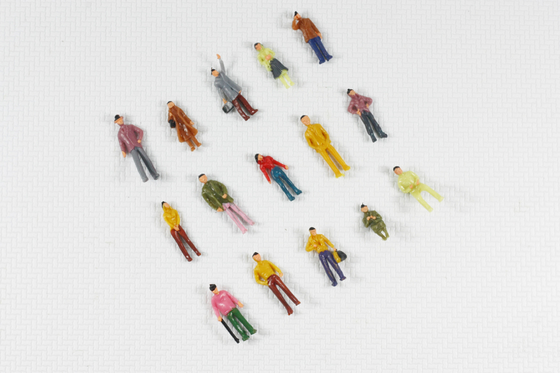 China 1:75 Architectural Scale Model People Painting Figure Kits 2.5cm / model materials supplier