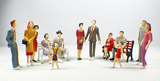 P30-14 outdoor 1:30 Architectural Scale Model People Painted Figures 5.5cm supplier