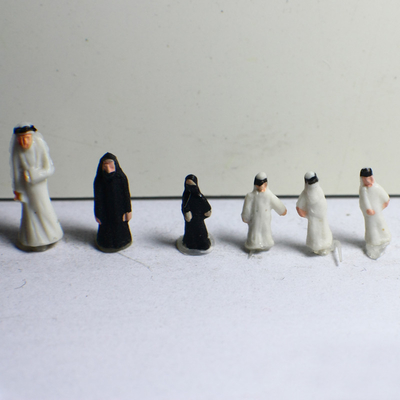 Professional Architectural Scale Model People Used In Decoration supplier
