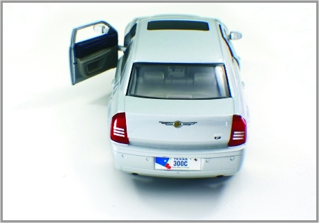 1:24 Alloy Die Cast Smart Custom Scale Model Cars Chrysler 300C supplier