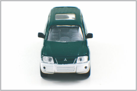 1 / 43 Diecast Green Alloy Custom Scale Model Cars Mitubishi Pajero For Collection &amp; Gift supplier