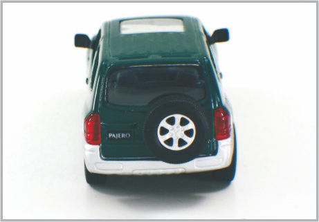 1 / 43 Diecast Green Alloy Custom Scale Model Cars Mitubishi Pajero For Collection &amp; Gift supplier