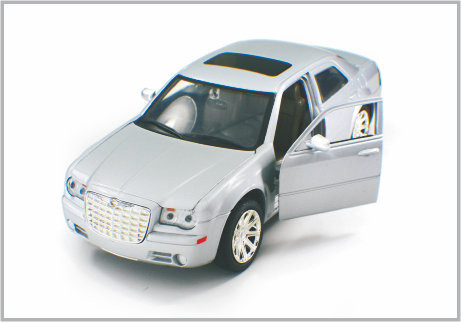 1 / 24 Diecast Alloy White Custom Scale Model Cars As Home Decoratio &amp; collection supplier