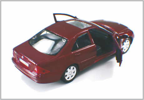1 / 24 Diecast Alloy Dark red Custom Scale Model Cars Mercedes-benzs- class As  Decoratio supplier