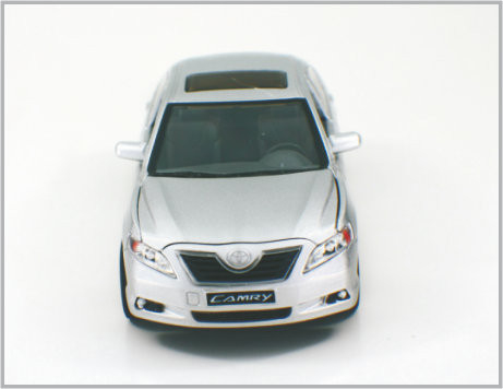 Customizable Diecast Toy Alloy Custom Scale Model Cars TOYOTA CAMRY supplier