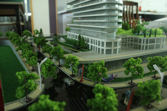 Custom Model Train Layouts / Architectural Model Hotel Buildings supplier